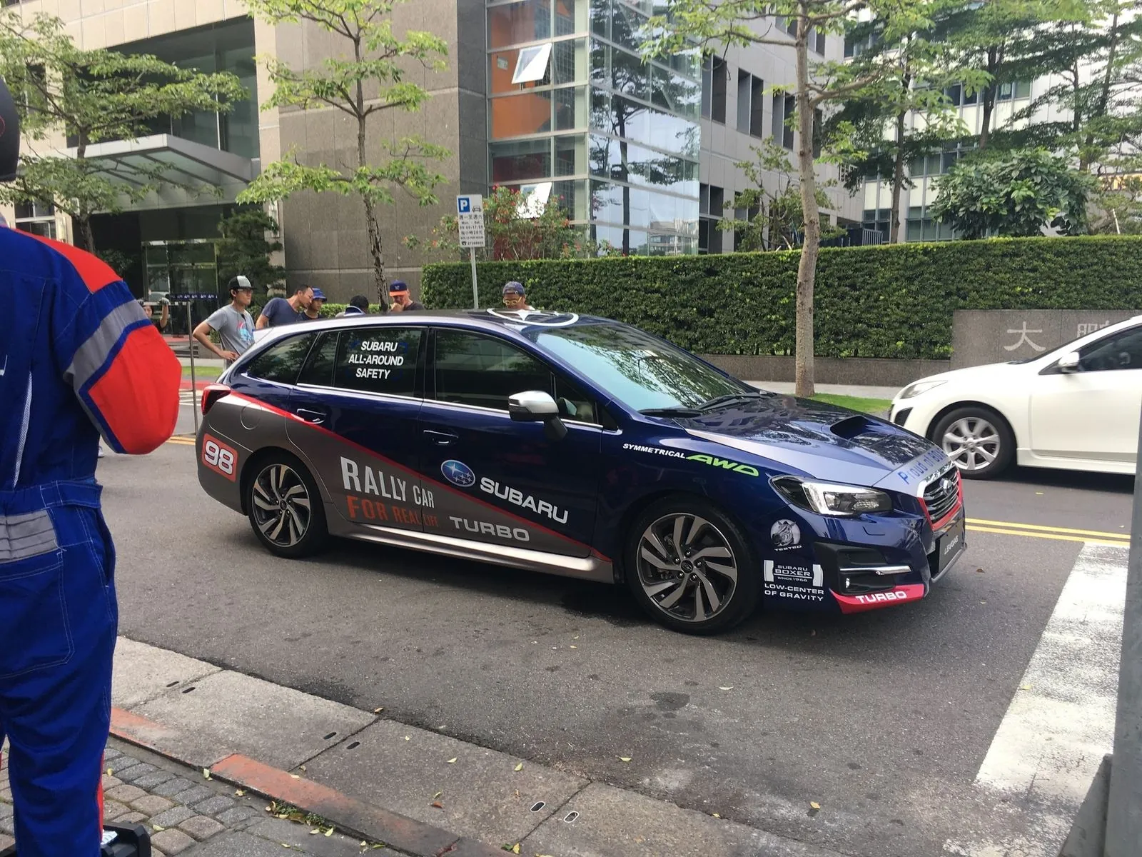Subaru Levorg・賽車風格全車彩貼・深藍